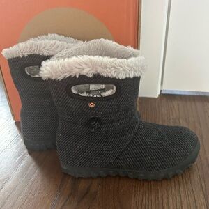 Bogs boots size 7